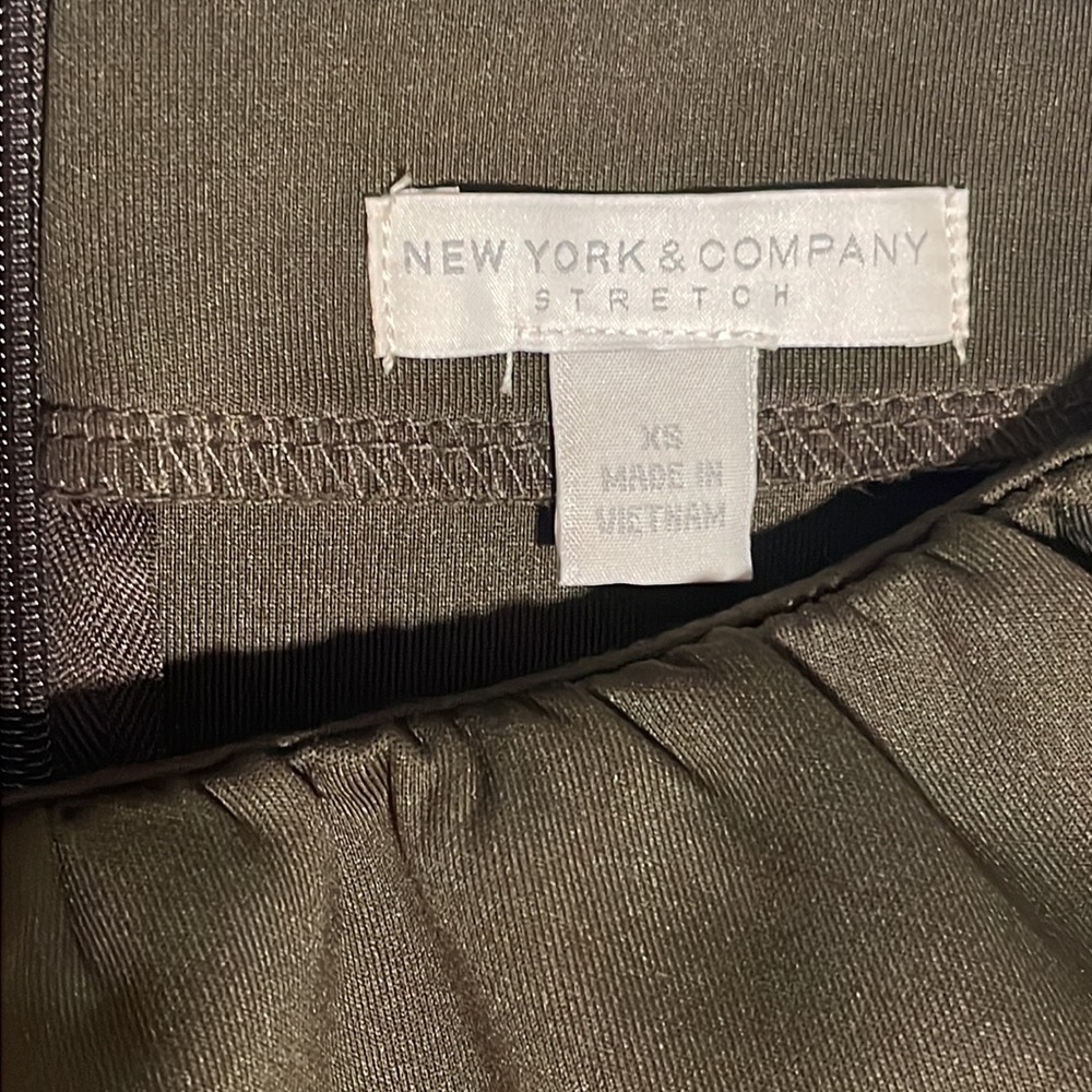 New York & Company Olive Green Bell Sleeve Mini Dress - Picture 4 of 6